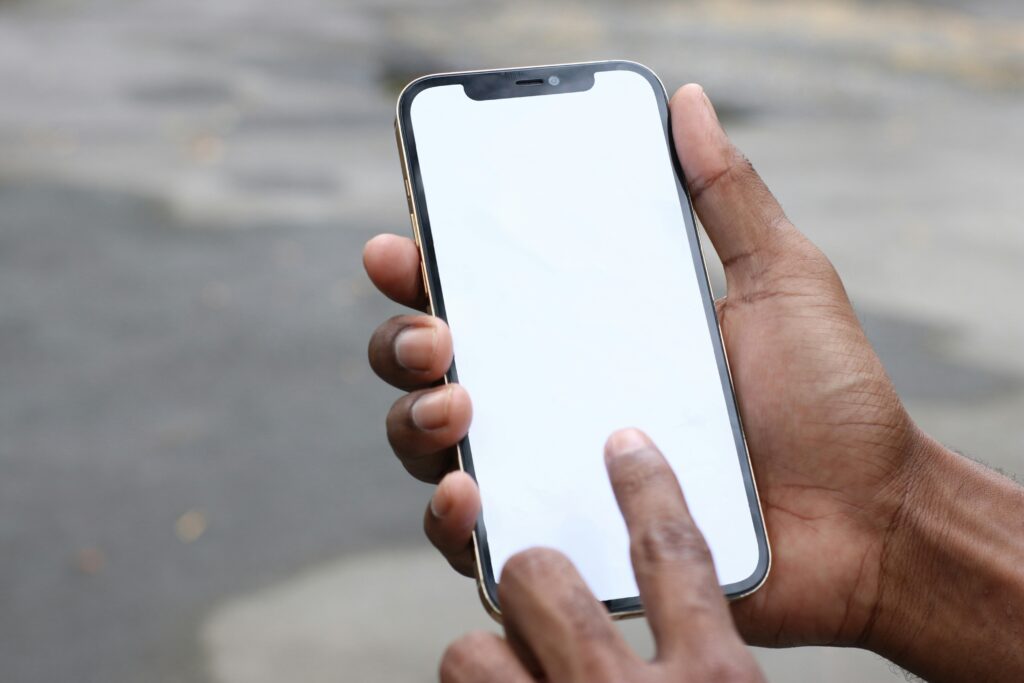 Image of a smart phone in someone's hands